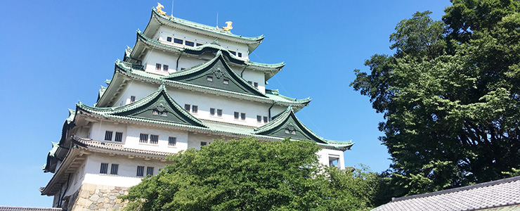 青空と名古屋城